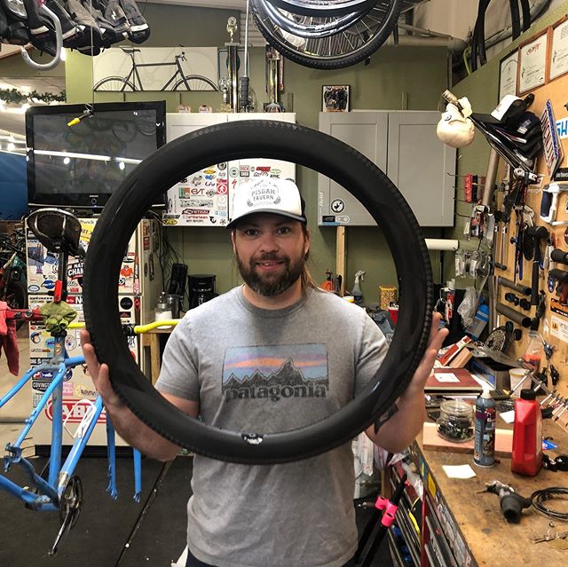 Obviously looking good while going down the road is important but so is safety. Luckily with these sexy stealth @noxcomposites black reflective decals you can have the best of both worlds. The decals stay nice and stealthy until a flash of light hits them.